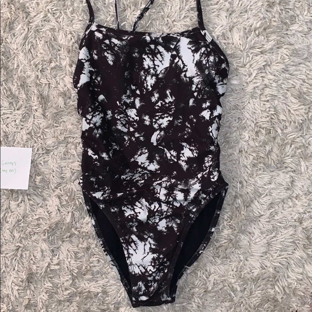 Jolyn perfect condition one piece swim suit